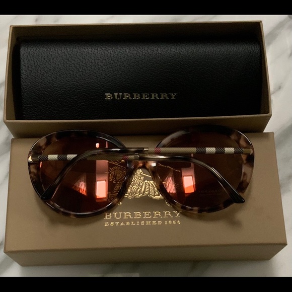 BURBERRY CHECK TEMPLE ARMS MIRRORED ROUND SUNNIES - Picture 4 of 16